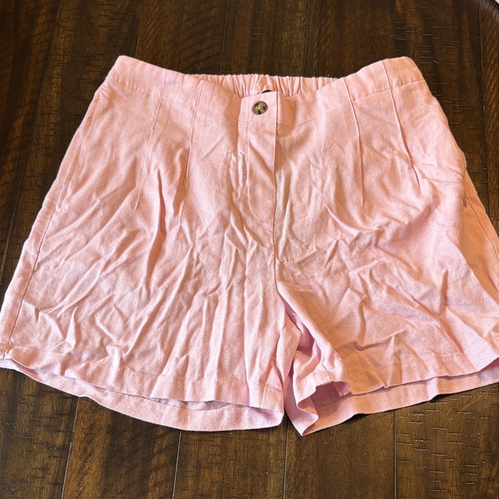Vero Moda Pink Women's High-waisted Shorts, size small
